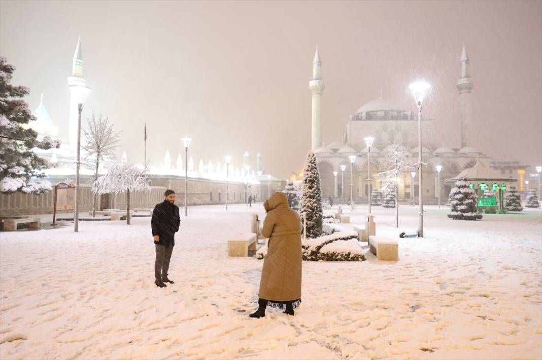 Konya’da nefesler tutuldu! Kar yağışına artık saatler var 12